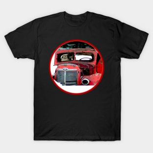 Keeshond Christmas Old Red Truck T-Shirt